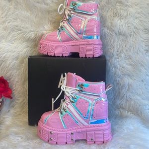 LASR Booties